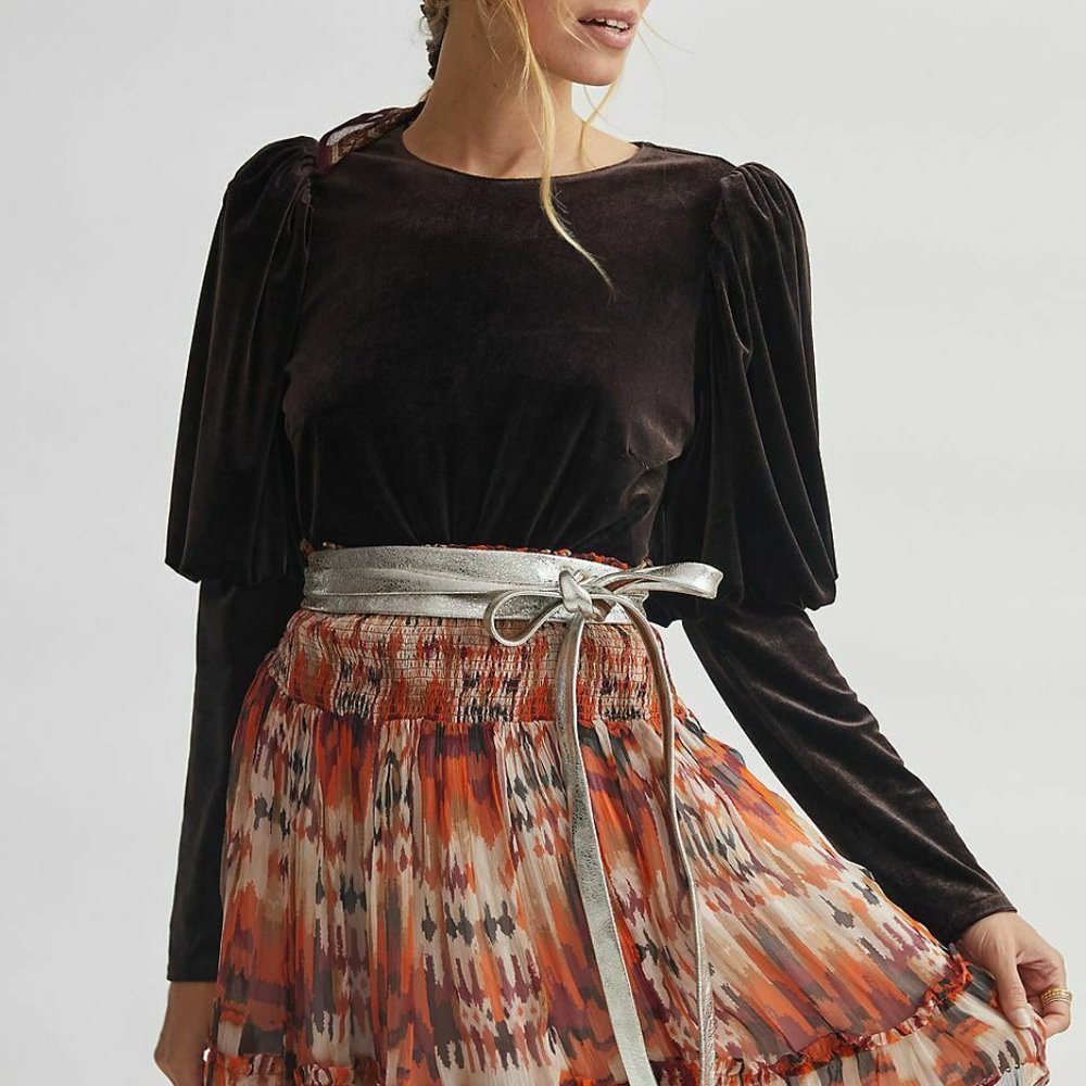 ANTHROPOLOGIE Puffed Sleeve Velvet Top Wine Maroon